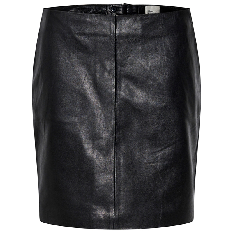 My Essential Wardrobe 19 The Leather Nederdel