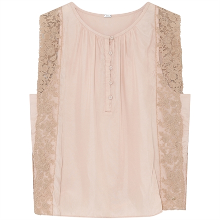 Gustav Aisa Top