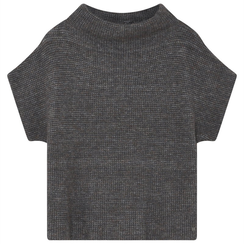 Gustav Coya Cape Strik