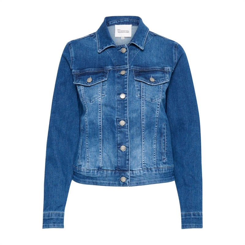 My Essential Wardrobe 07 The Denim Jakke