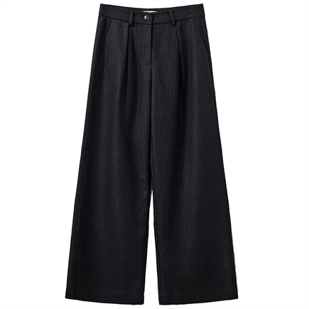 Sofie Schnoor Nathalia Bukser